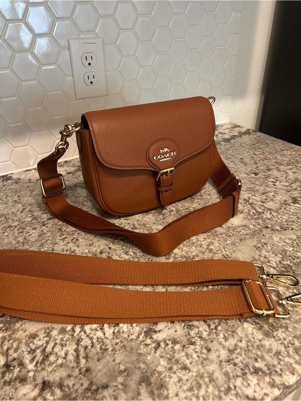 Coach Saddle Crossbody - Picture 4 of 6